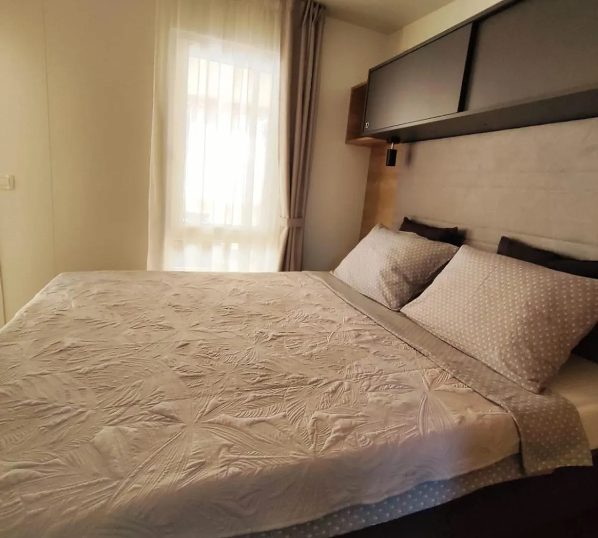 Mobile Home Kala Biograd Na Moru 0*,  Croatia